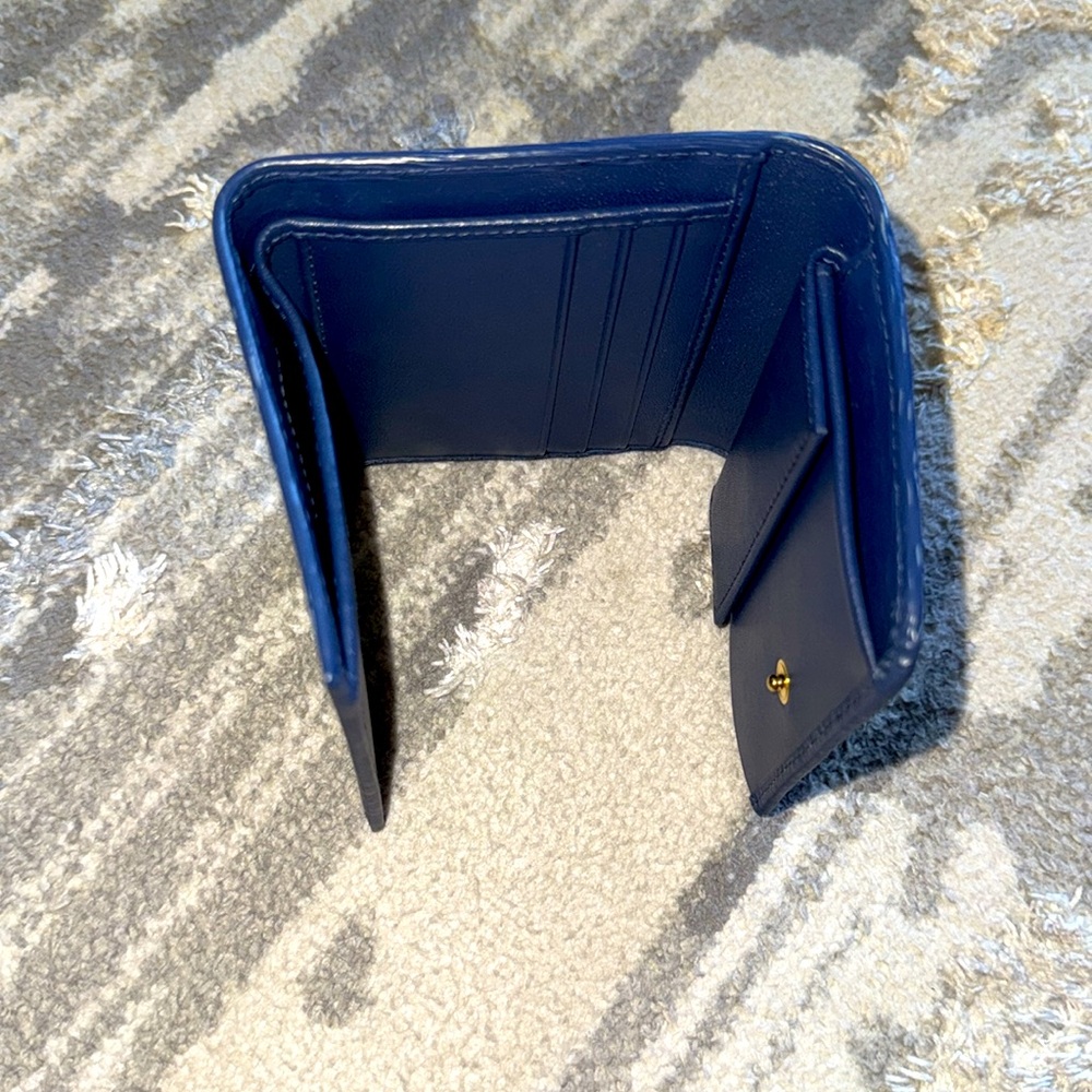 Prada Vitello Move Compact Wallet - Picture 7 of 7